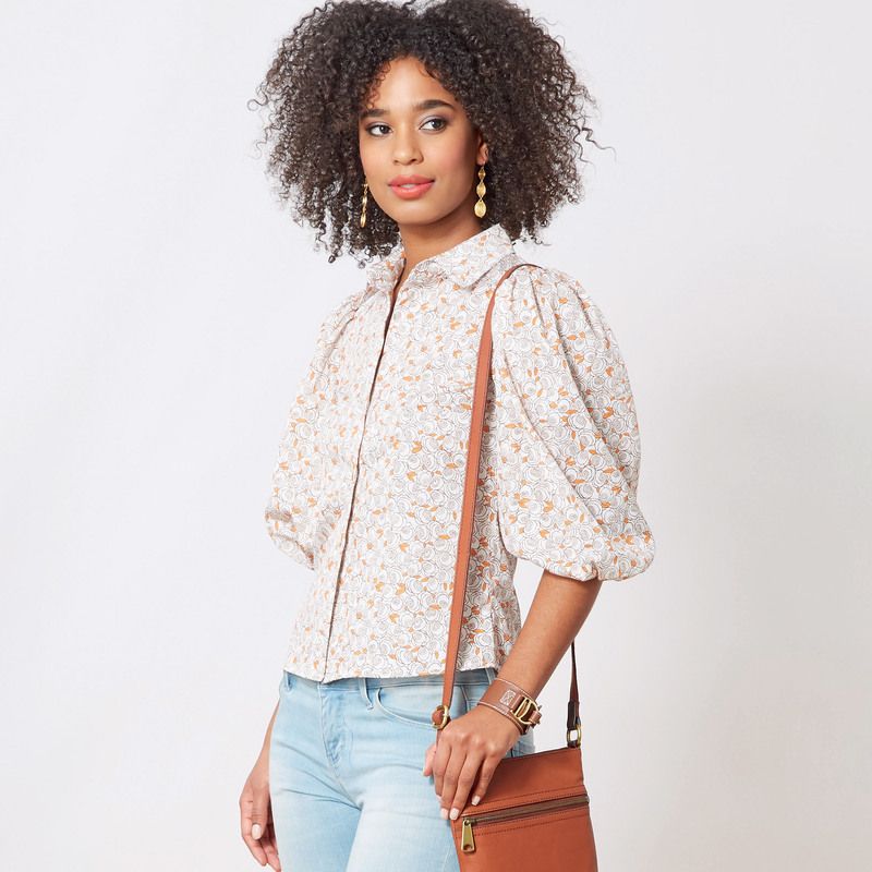 Patron New Look 6698 - Blouse boutonnée avec variations de manches