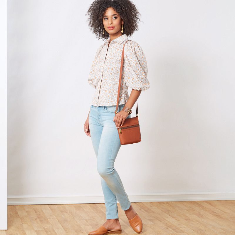 Patron New Look 6698 - Blouse boutonnée avec variations de manches