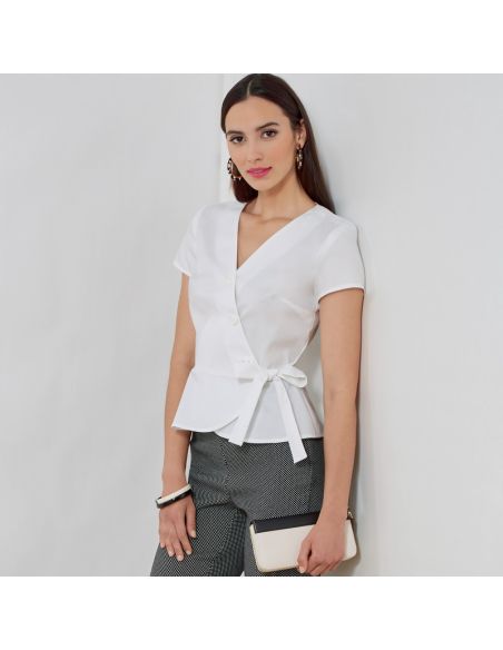 Patron New Look 6700 - Top croisé boutonné et basque taille