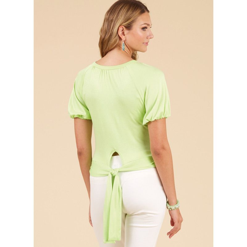 Patron New Look 6733 - Hauts cache cœur ou col rond