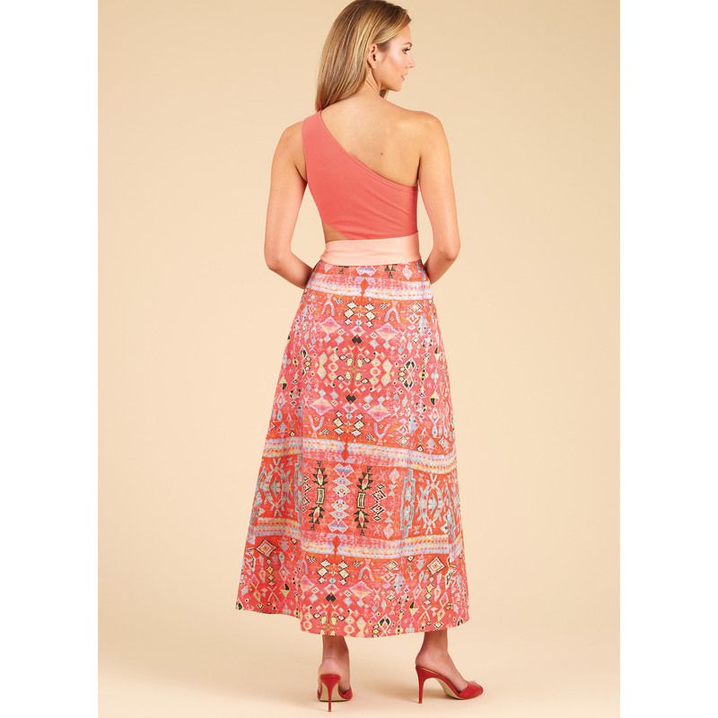 Patron New Look 6734 - Maillot de bain et jupe portefeuille