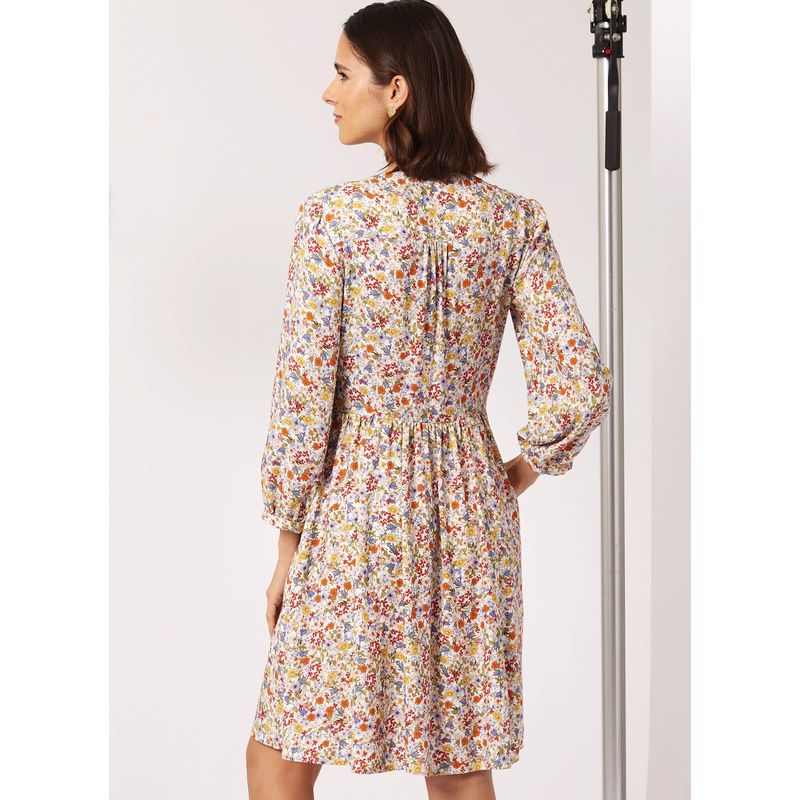 Patron New Look 6749 - Robe boutonnée