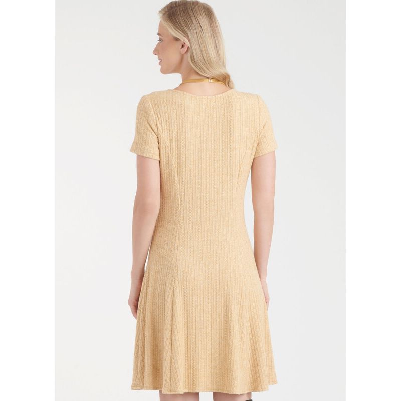 Patron New Look 6765 - Robe en tricot