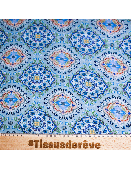 Étoffe 100% viscose - Mosaique fond bleu