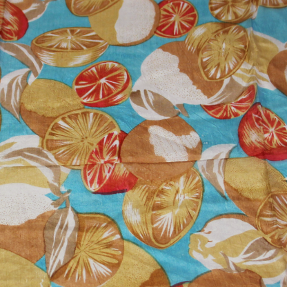 Paréo 100% soie - Agrume fond bleu