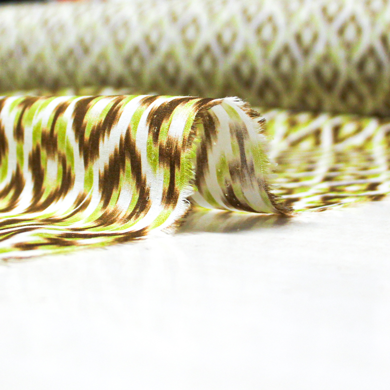 Voile 100% coton - Ikat vert et marron