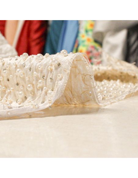 Soie sauvage 100% soie brodée - Perlé (Coupon de 2.20 mètres)