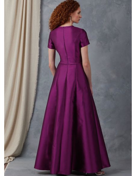 Patron Vogue 2044 B5 (36-44) - Robe Fit-and-Flare avec Variations de Manches