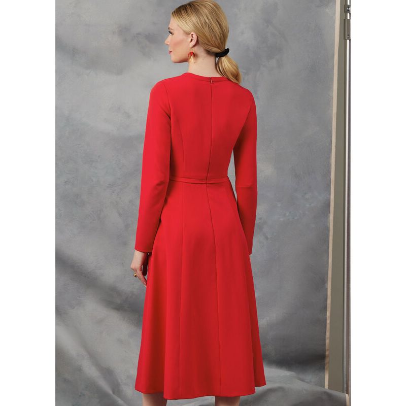 Patron Vogue 2044 B5 (36-44) - Robe Fit-and-Flare avec Variations de Manches