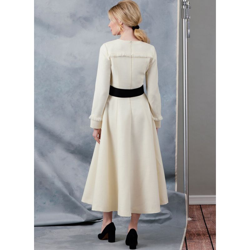 Patron Vogue 2046 D5 (32-40) - Robe fit-and-flare avec variations de manches