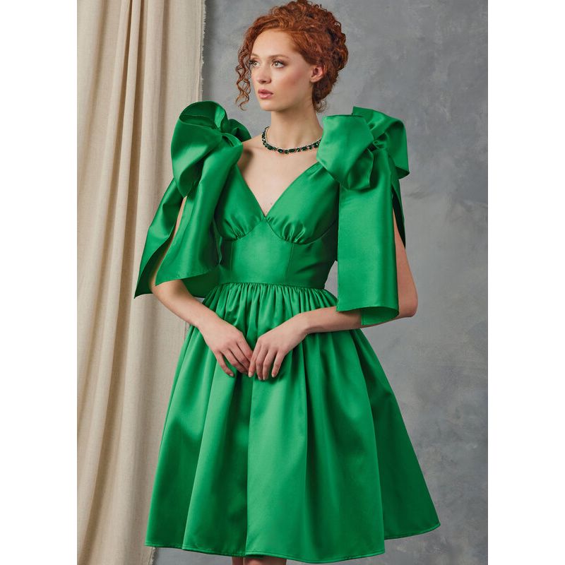 Patron Vogue 2048 H5 (34-42) - Robe de soirée avec décolleté en V