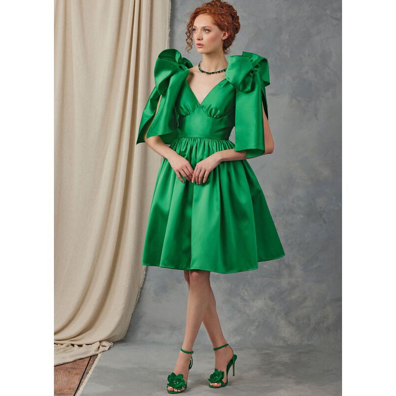 Patron Vogue 2048 H5 (34-42) - Robe de soirée avec décolleté en V