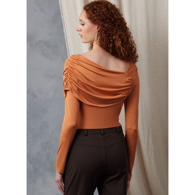 Patron Vogue 2047 B5 (36-44) - Body ajusté avec drapé élégant