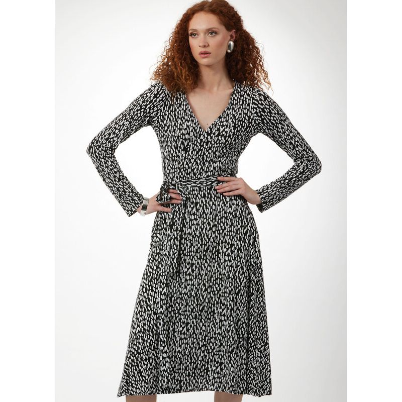 Patron Vogue 2060 B5 (36-44) - Robe portefeuille réversible avec attaches