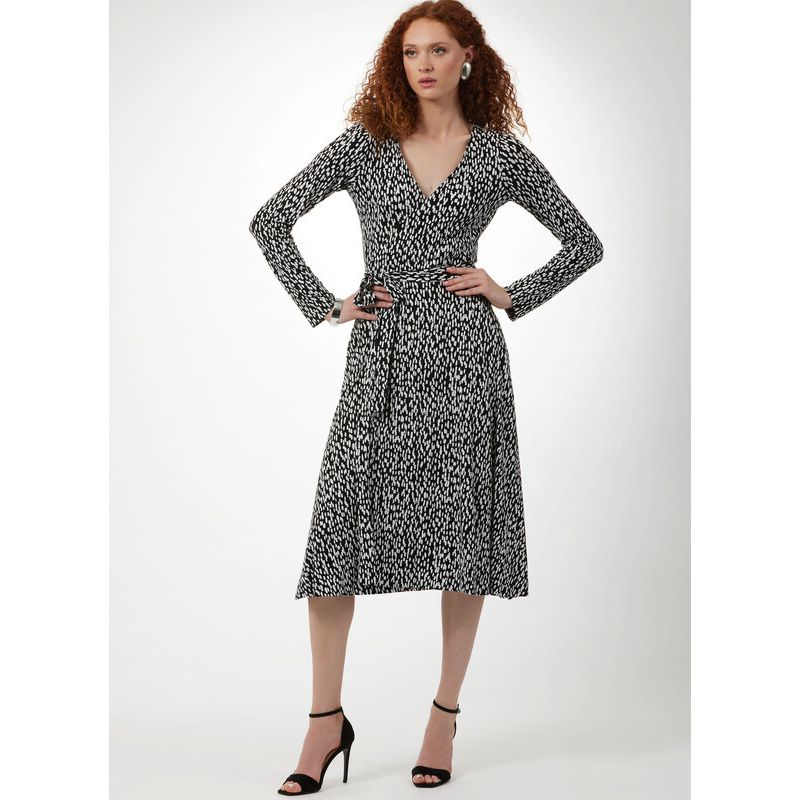 Patron Vogue 2060 B5 (36-44) - Robe portefeuille réversible avec attaches