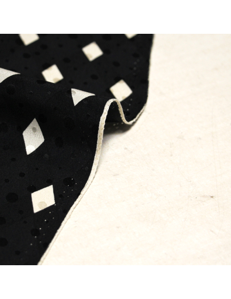 Panneaux satin 100% soie jacquard - Fleuri & losange fond noir à pois