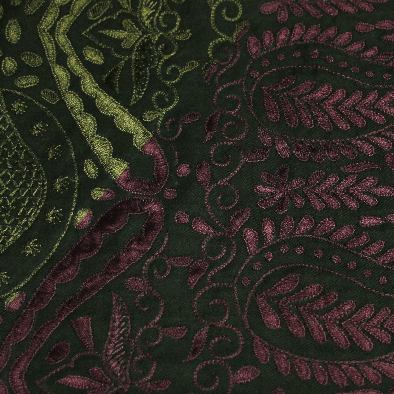 Écharpe 100% laine brodée - Vert