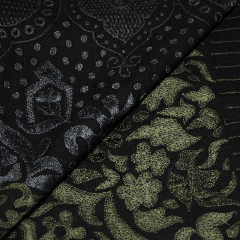 Écharpe 100% laine brodée - Noir