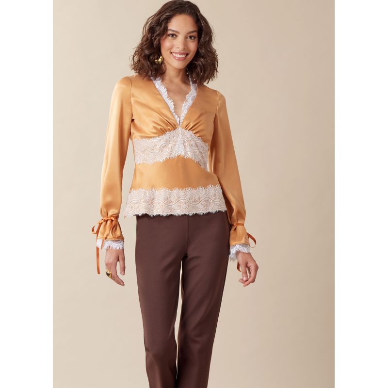 Patron McCall's 8530.K5 - Haut féminin avec variations de manches