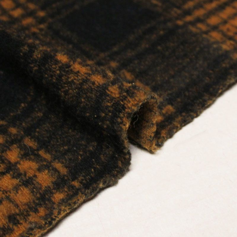 Laine bouillie clan - Orangé fond bleu nuit