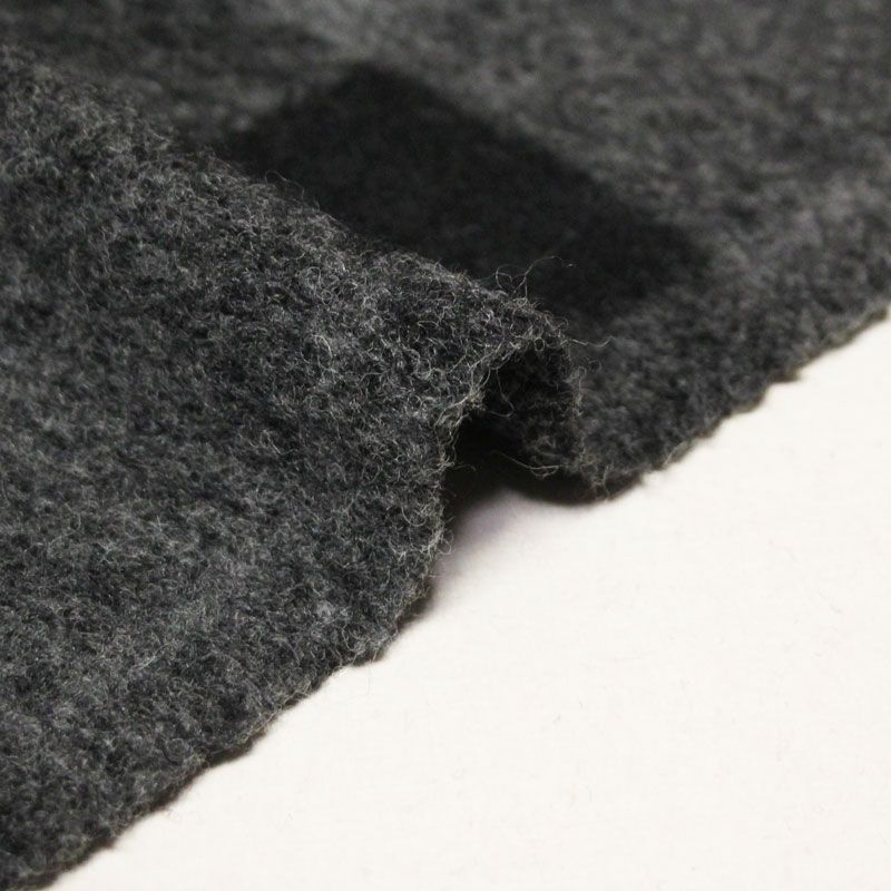 Laine bouillie clan à frange - Noir & gris