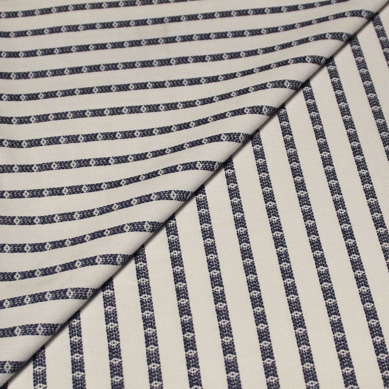Tissu 100% coton chevron brodé - Blanc cassé