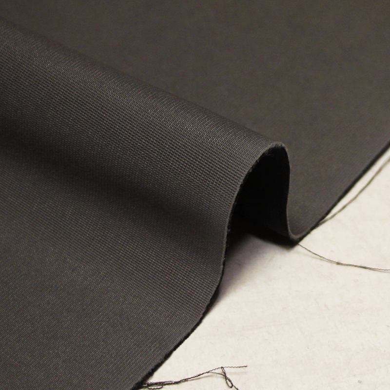 Néoprène contrecollé sur toile 100% laine - Gris & noir (Coupon de 3.20 mètres)