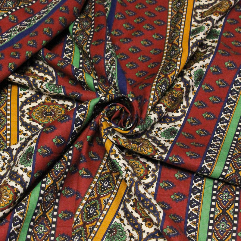 Twill provençal 100% coton - Motifs provençaux fond rouge