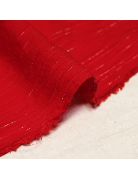 Broderie anglaise 100% coton - Papillon fond rouge détail rayure lurex doré