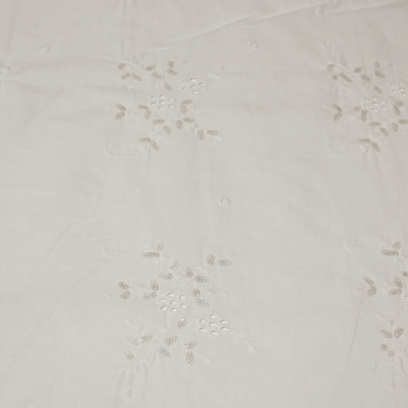 Broderie anglaise 100% coton - Fleuri banc optique à sequin