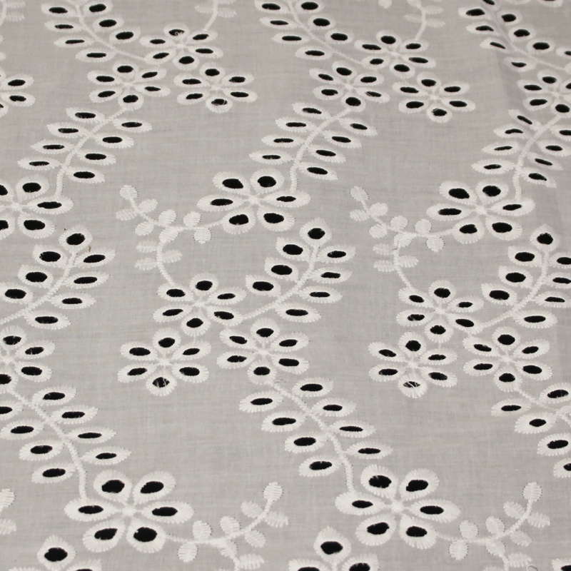 Broderie anglaise 100% coton - Feuillage & petite fleur blanc optique