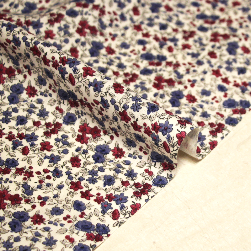 Cretonne 100% coton - Fleuri bleu & pourpre fond blanc