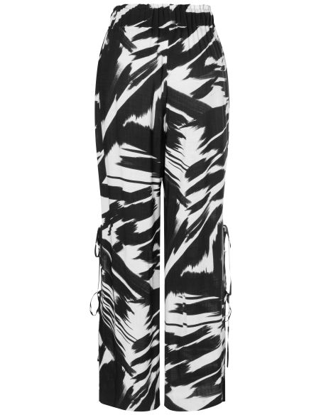 Patron Burda 5743 - Pantalon tendance avec détails innovants