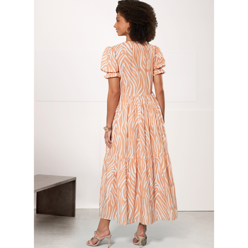 Patron Simplicity 9702.K5 (36-44) - Robe à encolure en V et taille empire