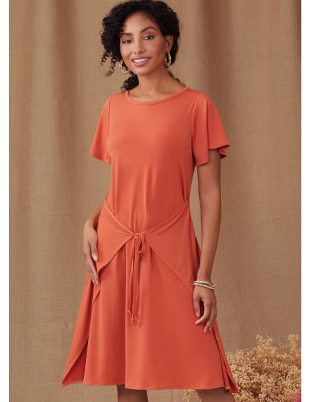 Patron Simplicity 9947.P5 (40-48) - Robe portefeuille en maille avec variations de manches et de longueur