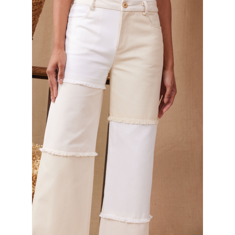 Patron Simplicity 9957.AA (38-46) - Shorts et pantalons pour femmes avec fermeture éclair frontale et poches multiples