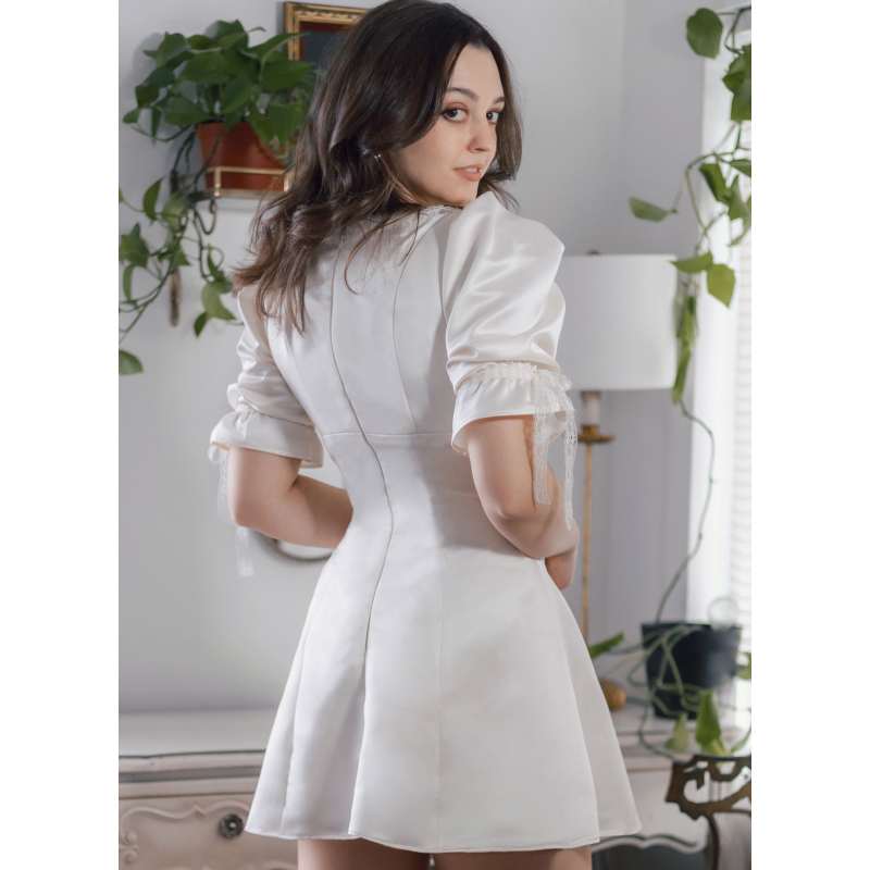 Patron McCall's 8550.U5 (44-52) - Robe évasée