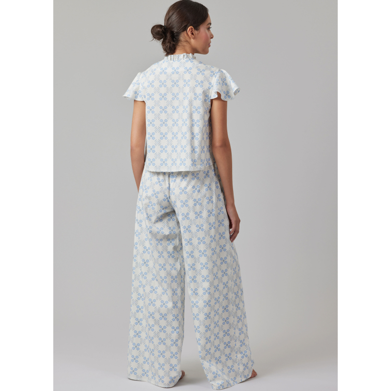 Patron McCall's 8563.A (32-54) - Hauts, short et pantalon dentelle