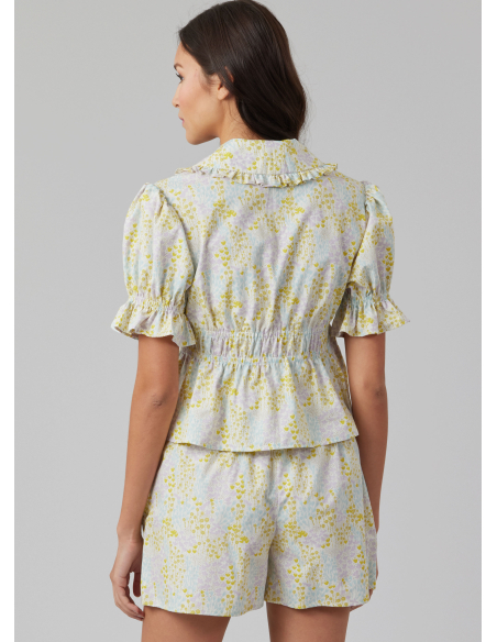 Patron McCall's 8563.A (32-54) - Hauts, short et pantalon dentelle