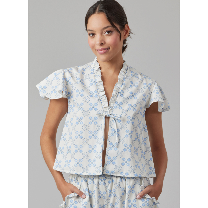 Patron McCall's 8563.A (32-54) - Hauts, short et pantalon dentelle