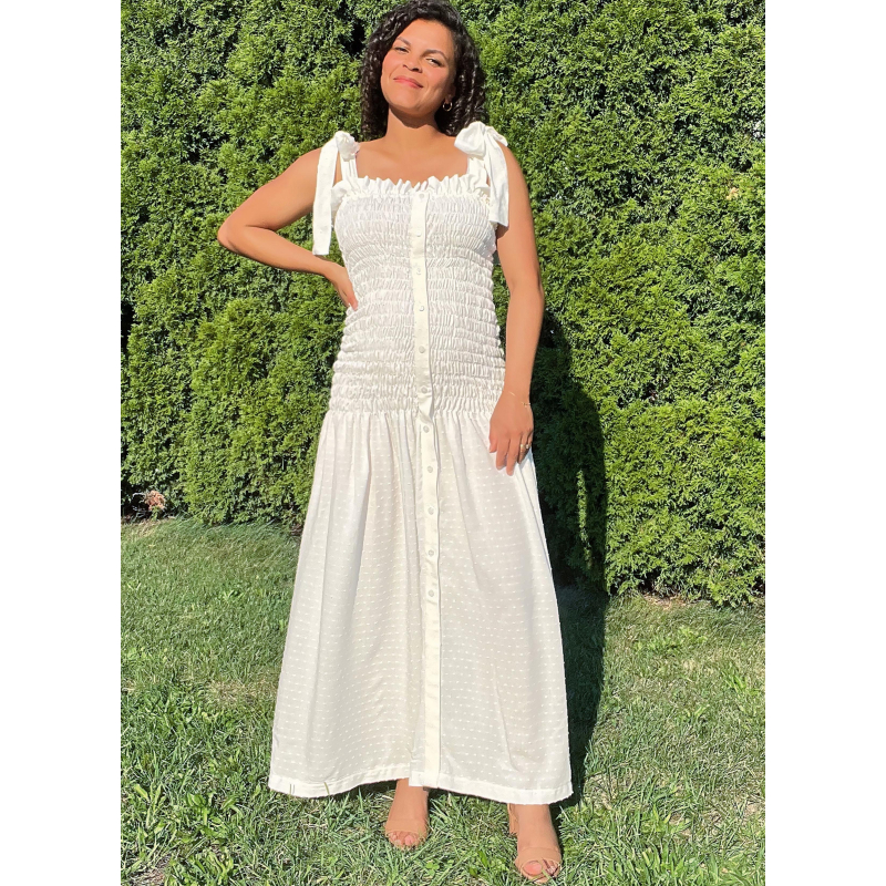 Patron KnowMe 2115.Y5 (46-54) - Robe à smocks avec détails raffinés