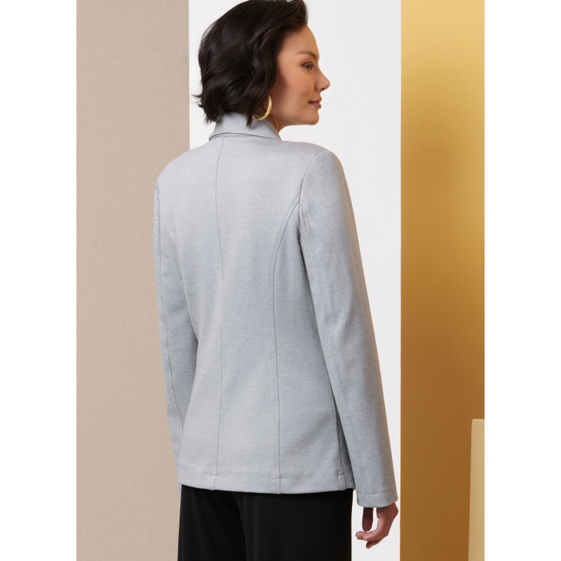 Patron Butterick 7026 Y5 (46-54) - Vestes à col châle et manches fendues