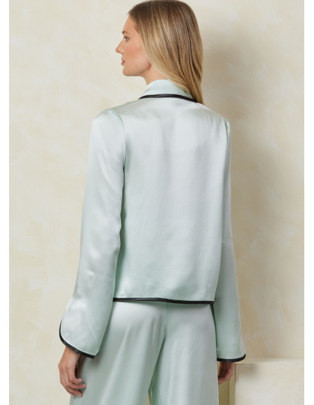 Patron Vogue 2099 (32-54) - Haut col châle à brandebourgs et pantalon évasé à attaches