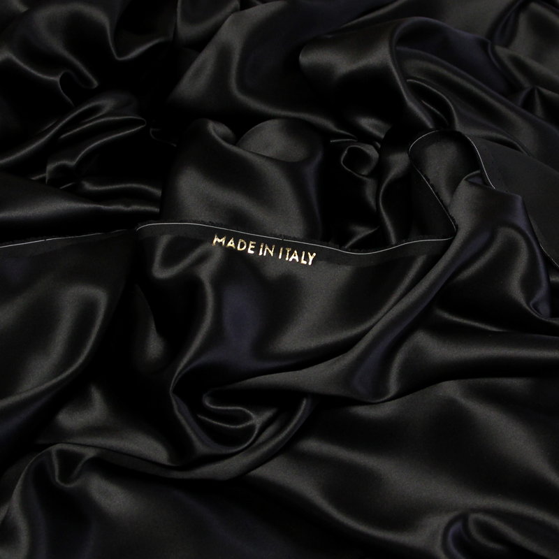 Satin 100% soie (25 mommes) - Noir