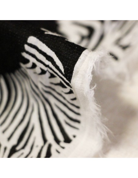 Voile de coton - Fleurs graphiques