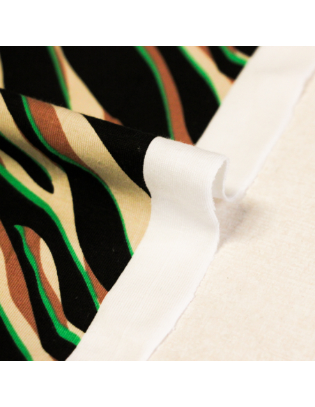Jersey coton peigné & élasthanne – Zèbre noir, beige & vert