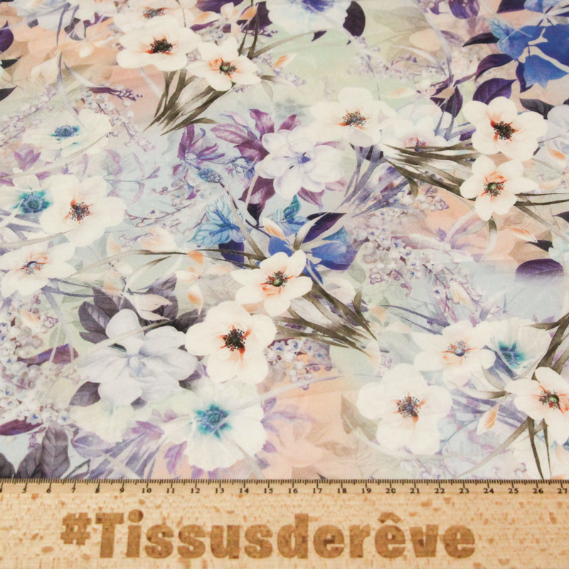 Voile 100% coton - Fleurs blanches...