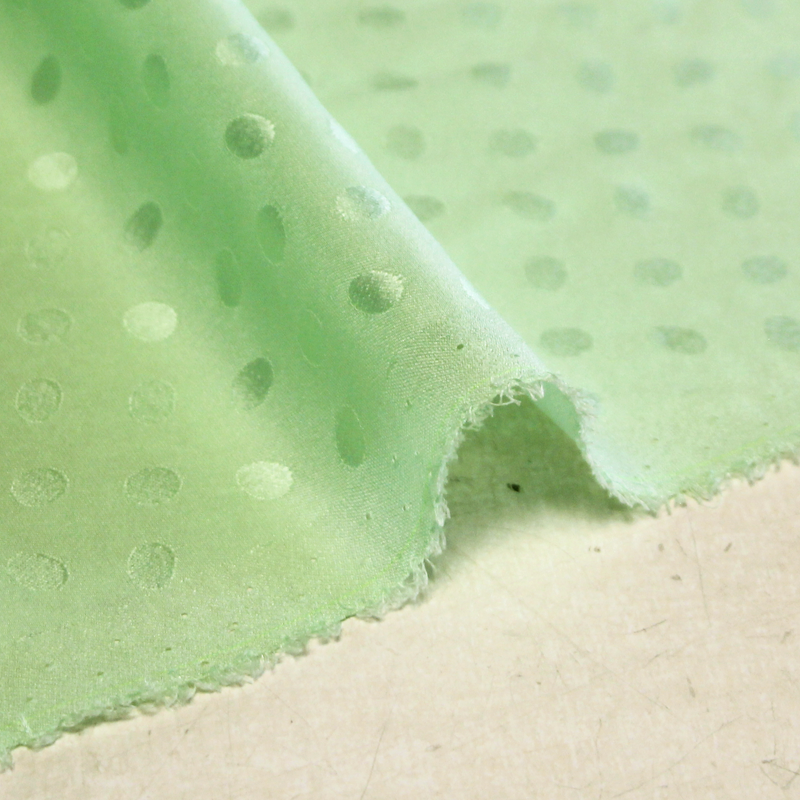 Satin 100% soie jacquard - Pois vert...