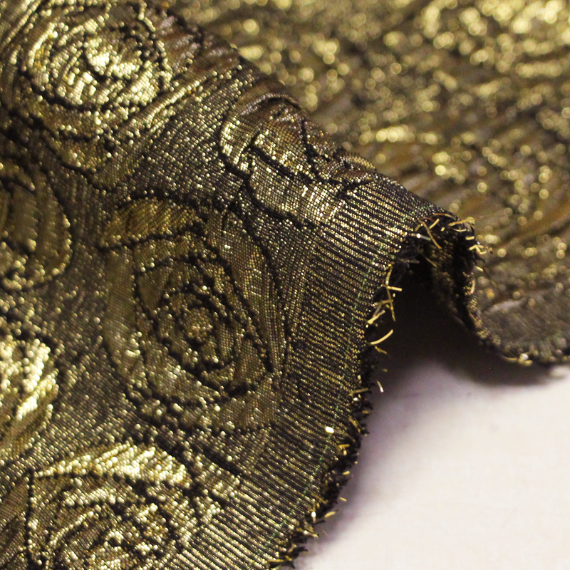 Brocart de soie - Fleur doré fond noir