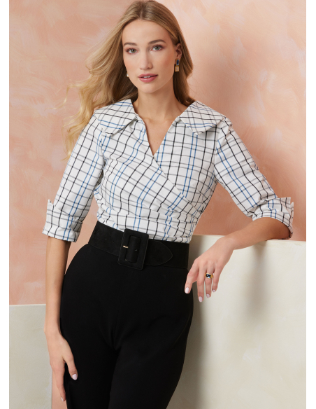 Patron Vogue 2113/Y5 (46-54) - Top ajusté encolure V avec manches courtes ou longues